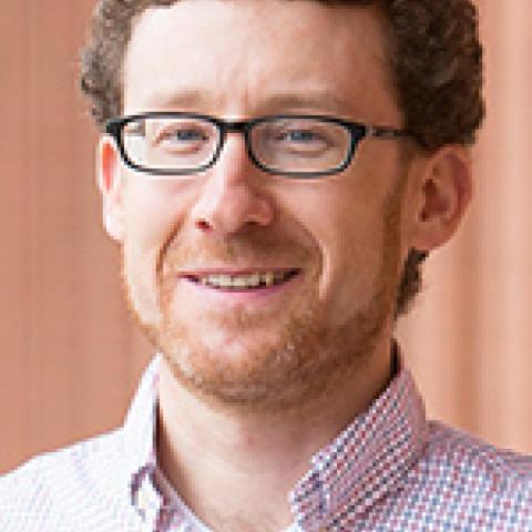 Daniel Quinn headshot