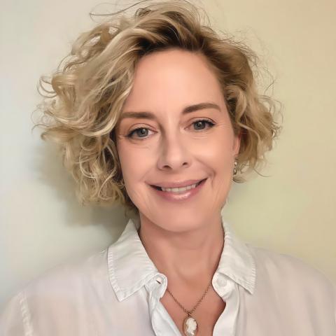 Headshot of Amy Williamson